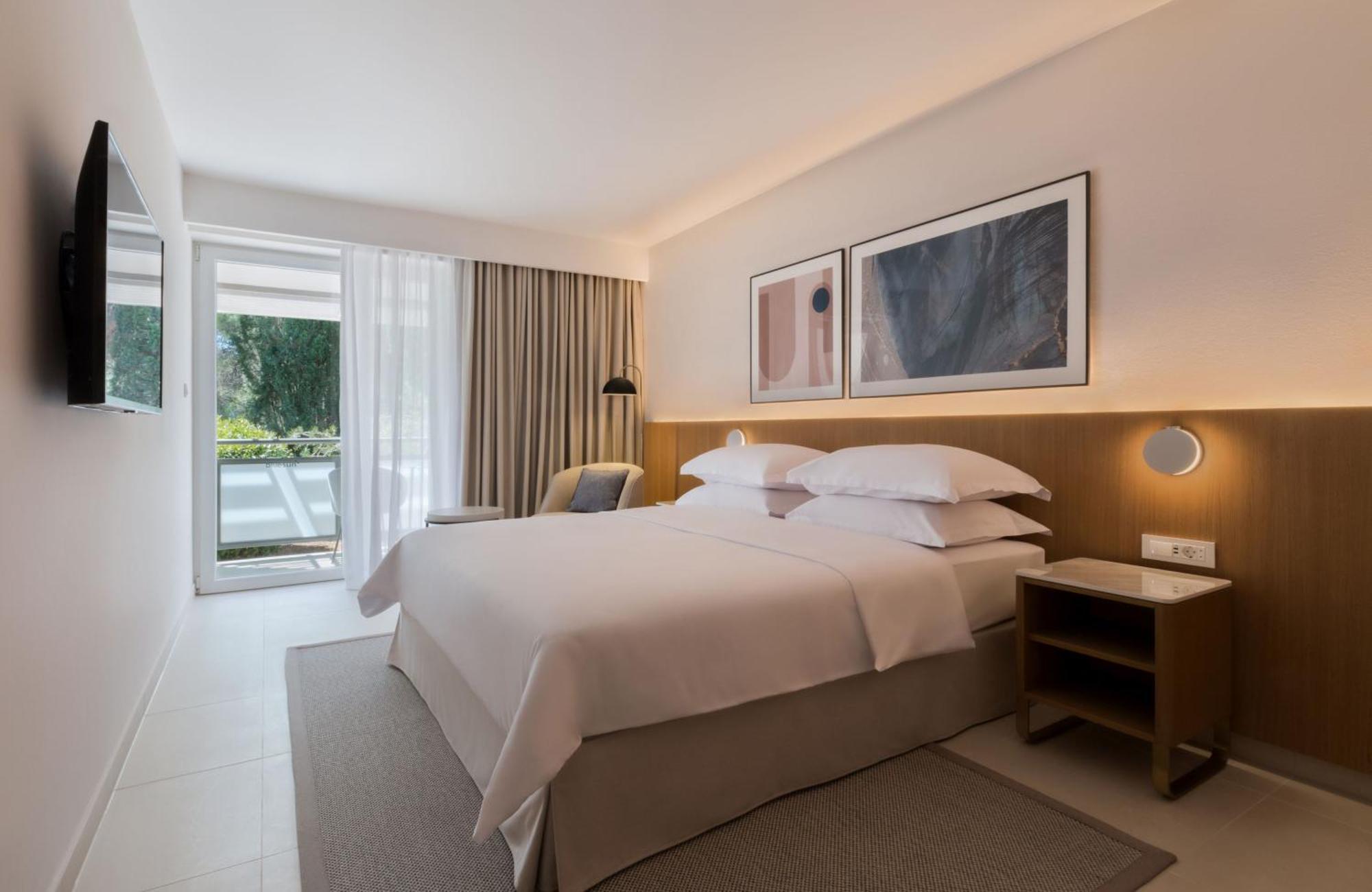 Bluesun Hotel Elaphusa Bol Bilik gambar